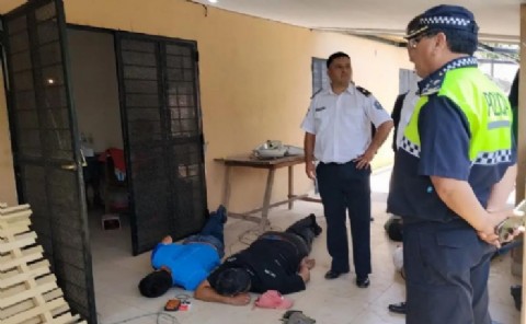 Se dio vuelta la tortilla: comisarios utilizaban presos para construir su casa de fin de semana y terminaron detenidos