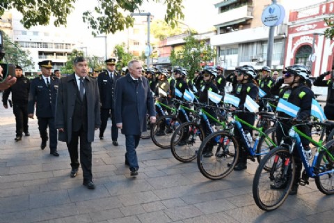 Jaldo entregó motos e insumos tecnológicos para reforzar la seguridad
