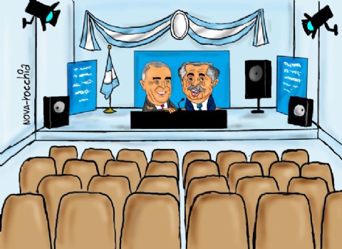 Alberto Fernández y Manzur, casi solos en un auditorio: la imagen de un presente decadente