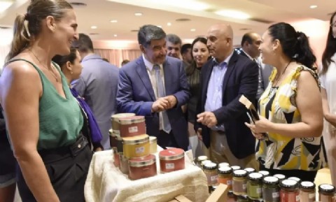 La feria de emprendedores "Compre Tucumán" exhibió la potencialidad de la región