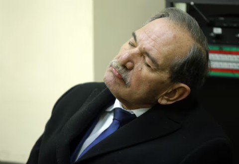 Tras celebrar su casamiento en prisión domiciliaria, el violín de Alperovich terminó internado de urgencia