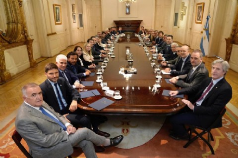 Jaldo participó de la reunión entre gobernadores y el presidente Javier Milei en Casa Rosada