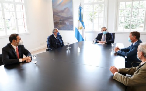 Gustavo Valdés se reunió con Alberto Fernández para hablar del coronavirus