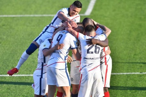 Patronato fue goleado por San Lorenzo