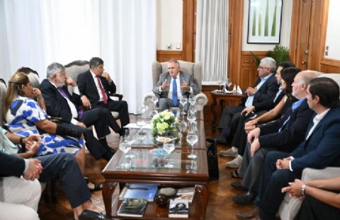 La Provincia y la Unión Industrial acordaron sostener la producción y el empleo