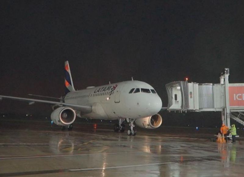 Arribó el primer vuelo de Lima: Tucumán se afianza en el mercado internacional