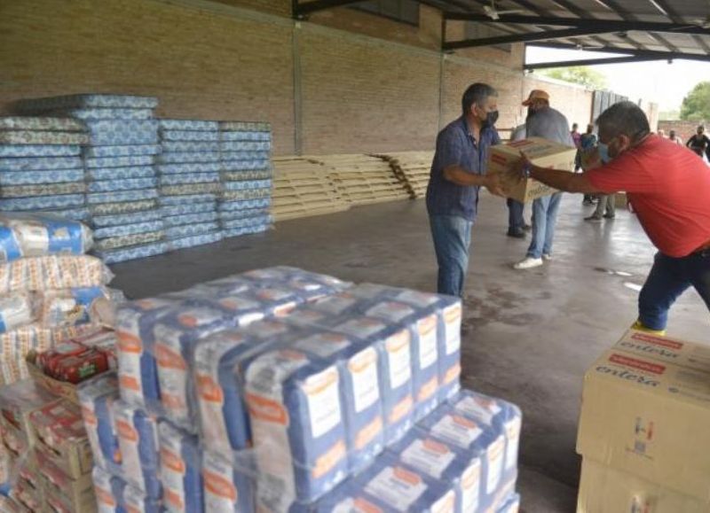 Continúa la asistencia del Gobierno a los vecinos de la Capital