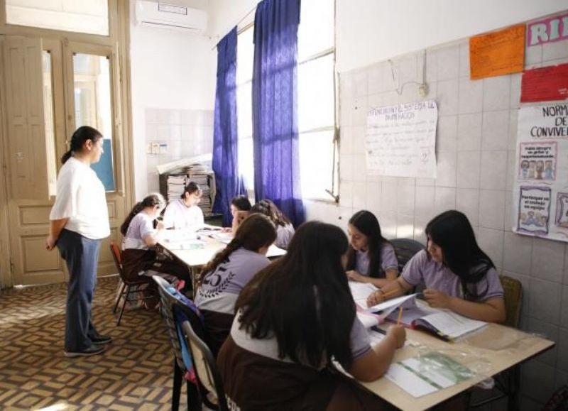 Más de 21.000 estudiantes primarios de Tucumán rinden las pruebas “Aprender”