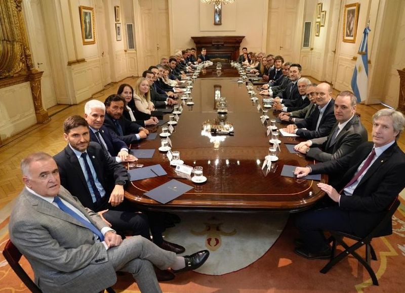 Jaldo participó de la reunión entre gobernadores y el presidente Javier Milei en Casa Rosada