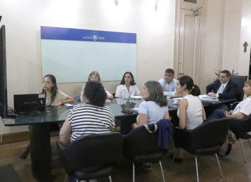 Salud refuerza acciones de prevención del suicidio