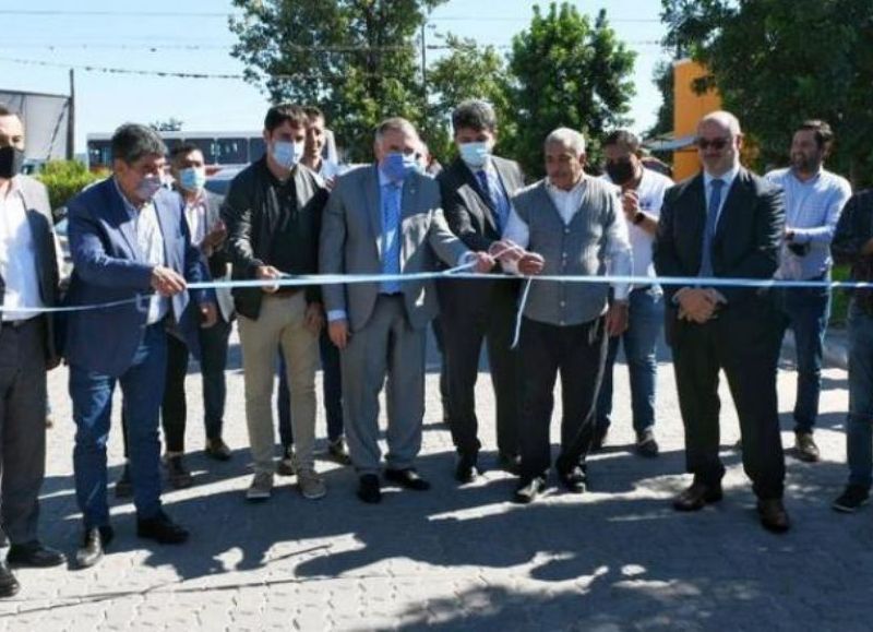 El Chañar: Jaldo habilitó un pozo de agua potable y cuadras de pavimento