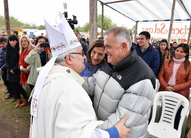 Jaldo participó de la misa en honor a San Francisco Solano en Trancas