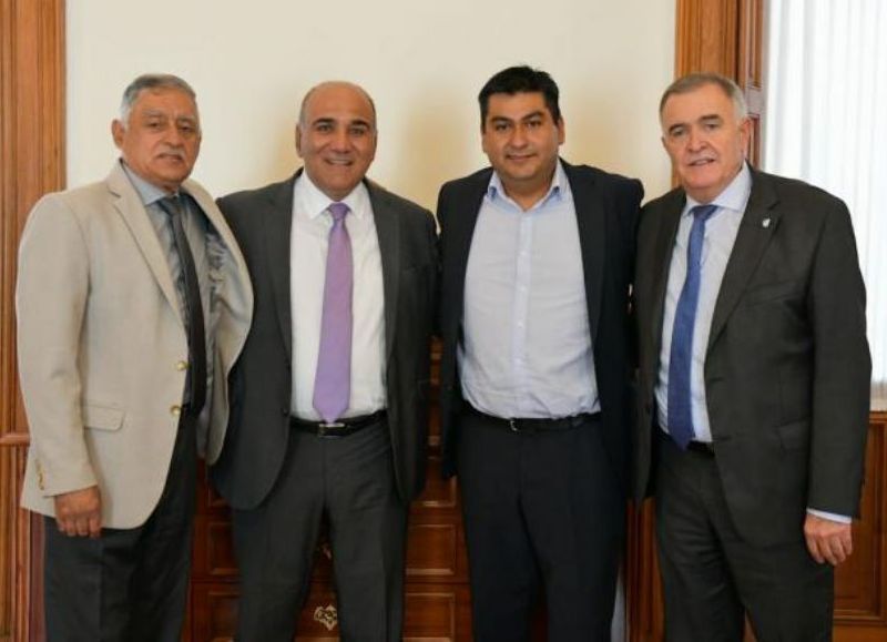 El gobernador coordinó nuevos trabajos para beneficiar a La Cocha