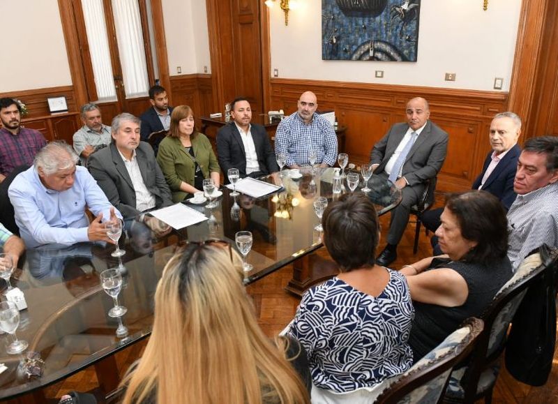 Juan Manzur se reunió con dirigentes Frente Popular Unidad Ciudadana